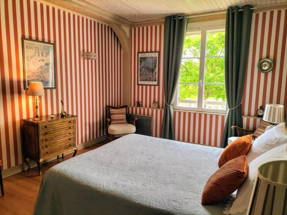 Le Clos Lauradière Cormeilles  Esterno foto